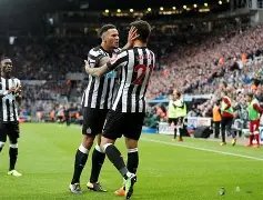 杨文龙,姜鑫杰亚冬,会单板滑雪,皇冠体育app下载,皇冠体育官网,澳门皇冠体育,bet皇冠体育在线