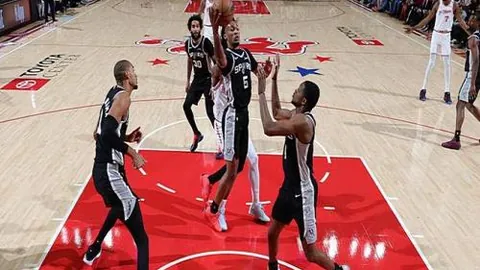 2025年国恒体育广场举行中学生羽毛球精英赛燃情启幕